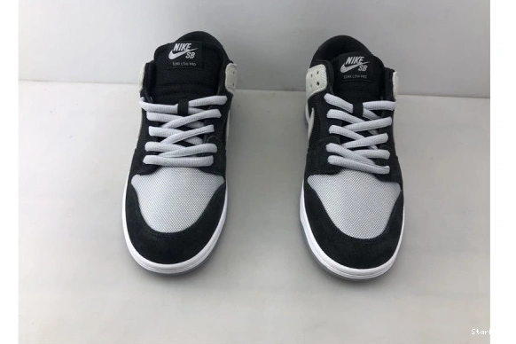 Low Pro Sb Dunk Wolf Zoom Black Grey-White-White Nike 854866-001 0925